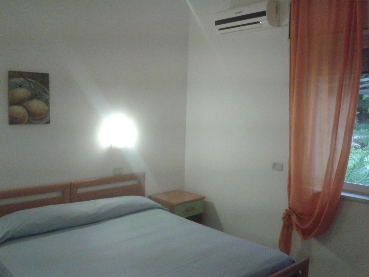 Hotel Eden Perdifumo Habitación foto